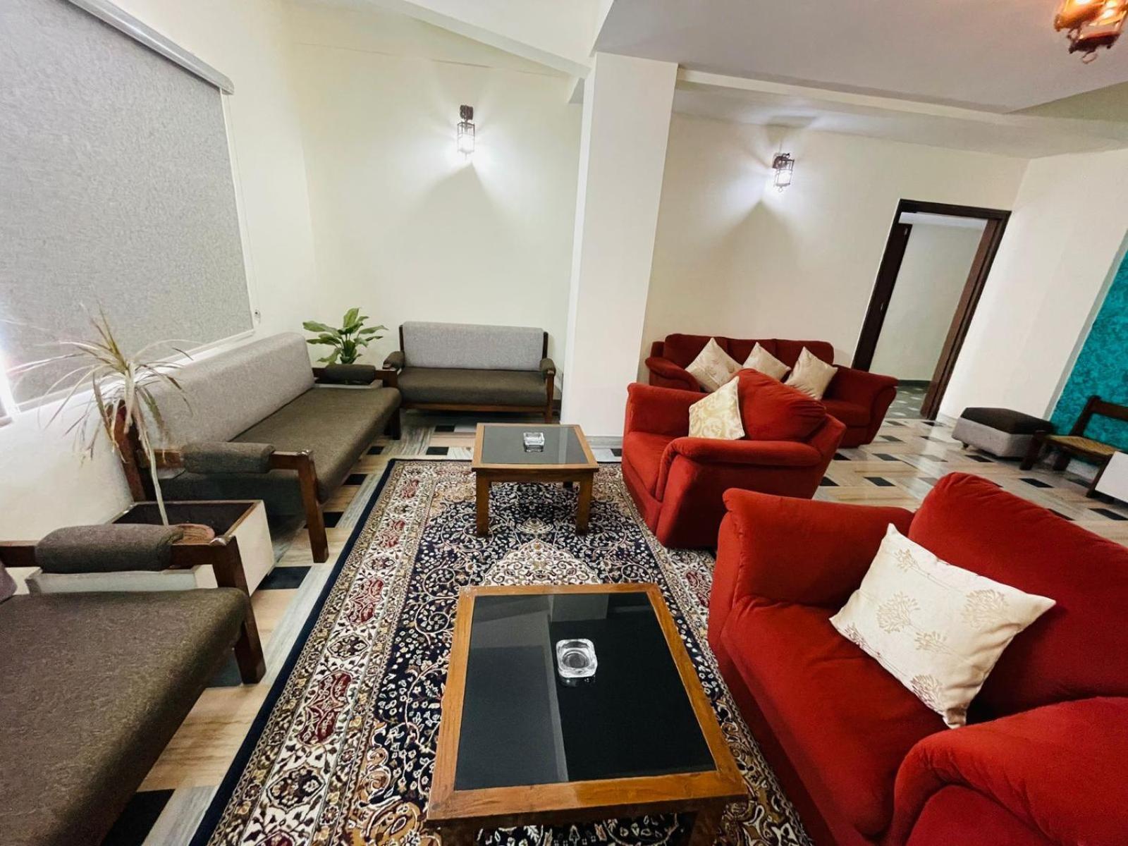 Gautam Hotel Varanasi Exterior foto
